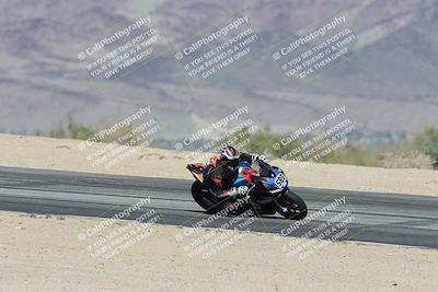 media/Dec-07-2025-CVMA (Sun) [[3e7d2de5dc]]/Race 7-Formula Lightweight Twins Shootout/